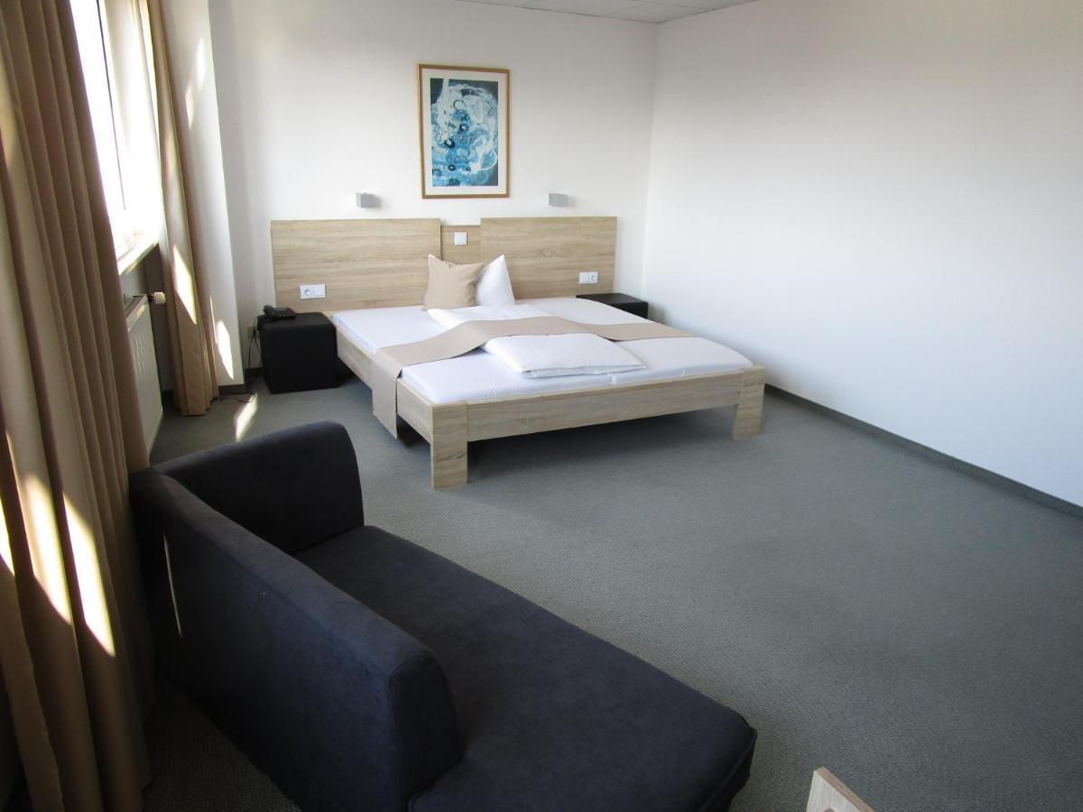 Businesshotel & Appartements Stuttgart-Vaihingen Exteriér fotografie