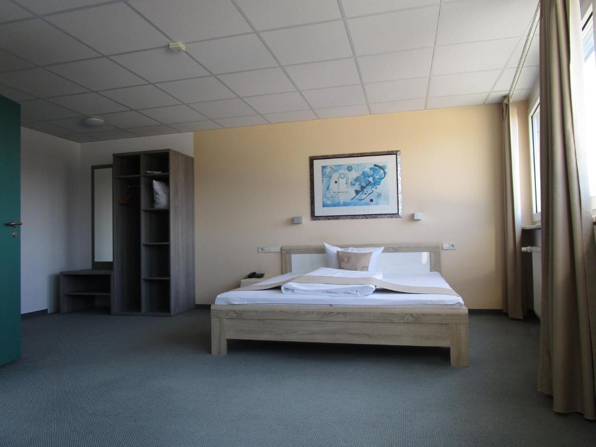 Businesshotel & Appartements Stuttgart-Vaihingen Exteriér fotografie