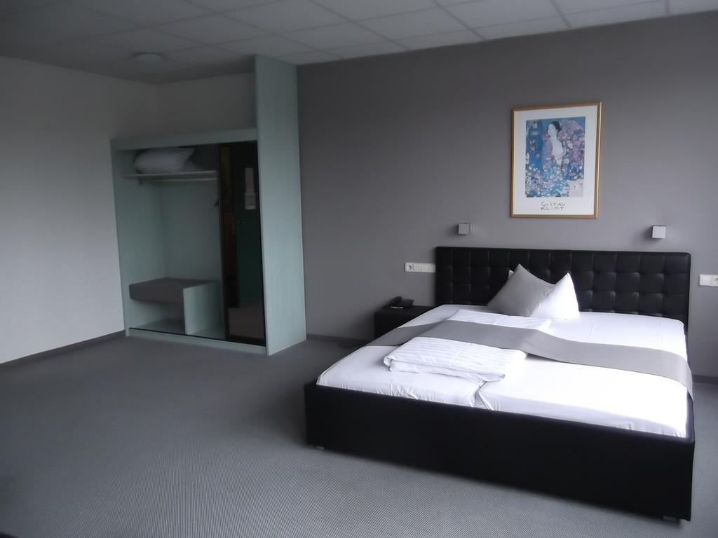 Businesshotel & Appartements Stuttgart-Vaihingen Exteriér fotografie