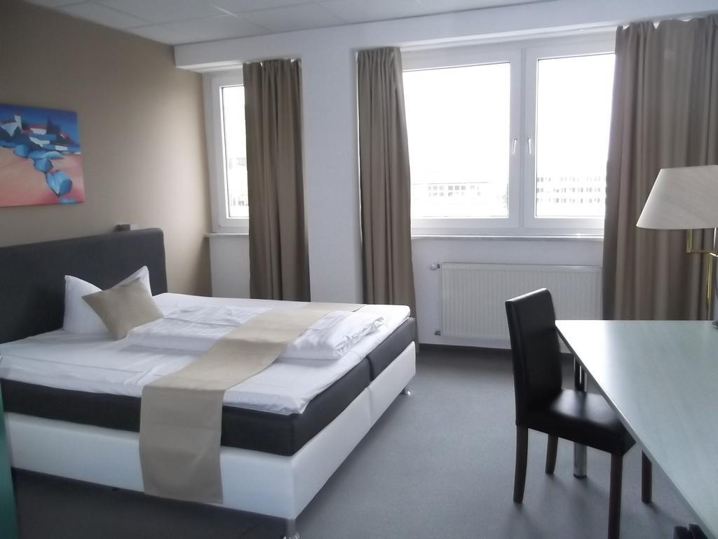 Businesshotel & Appartements Stuttgart-Vaihingen Exteriér fotografie
